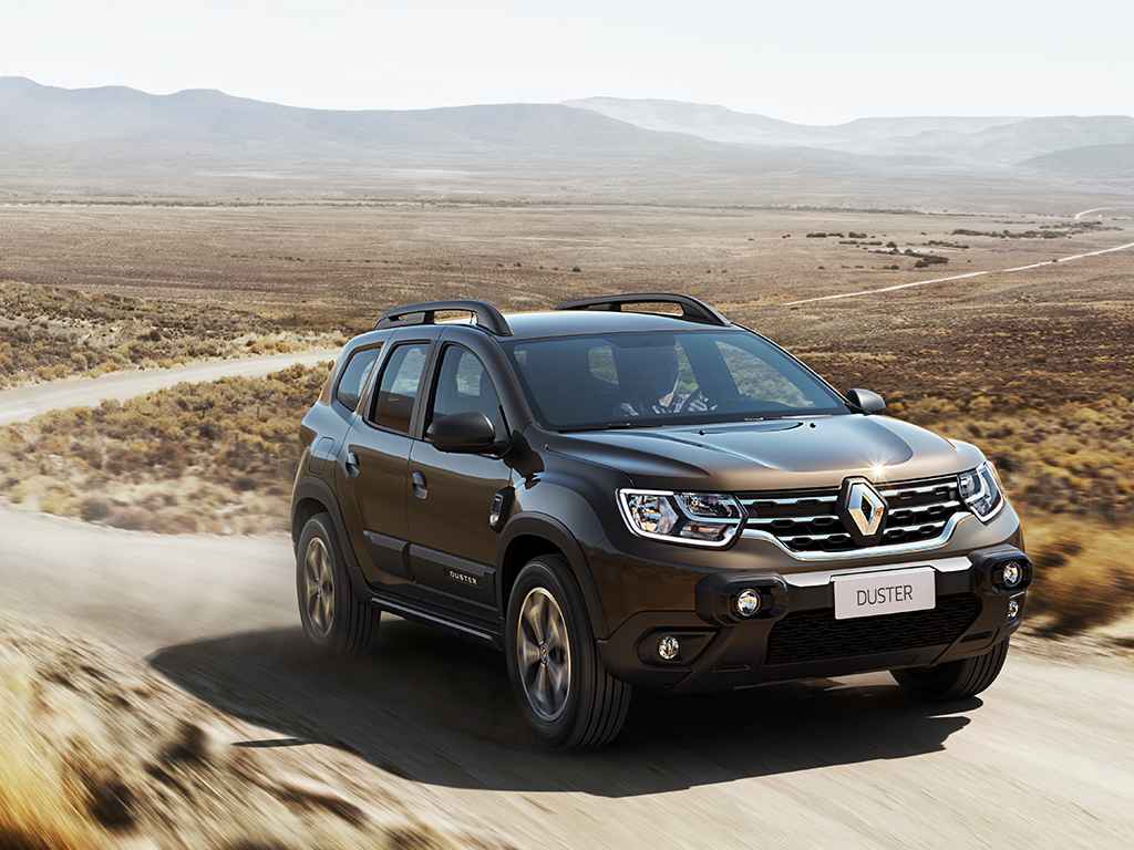 Renta de carros en Quito Ecuador - SUV moderno en paisaje andino